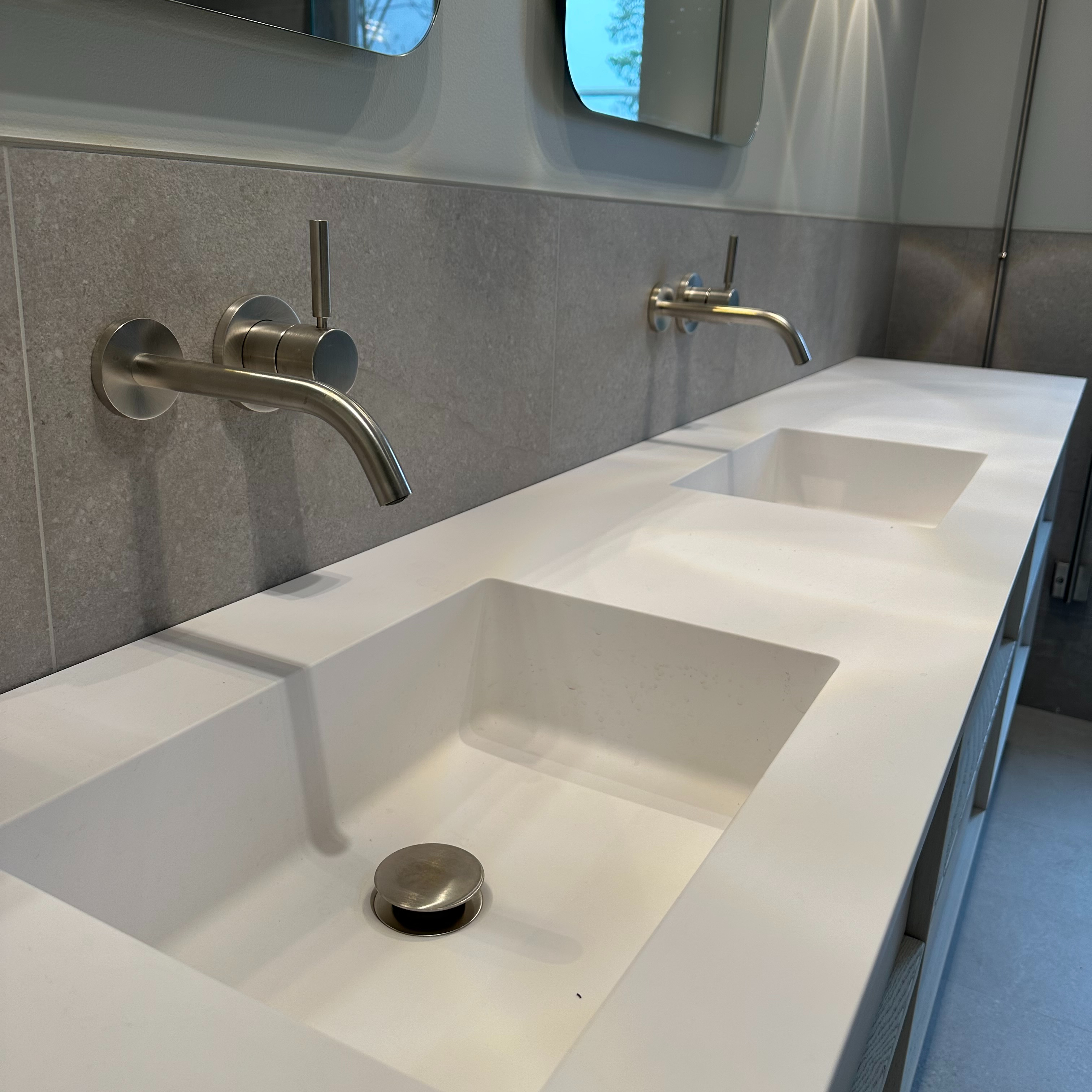 badrumsrenovering av Projektbygg i Österåker AB