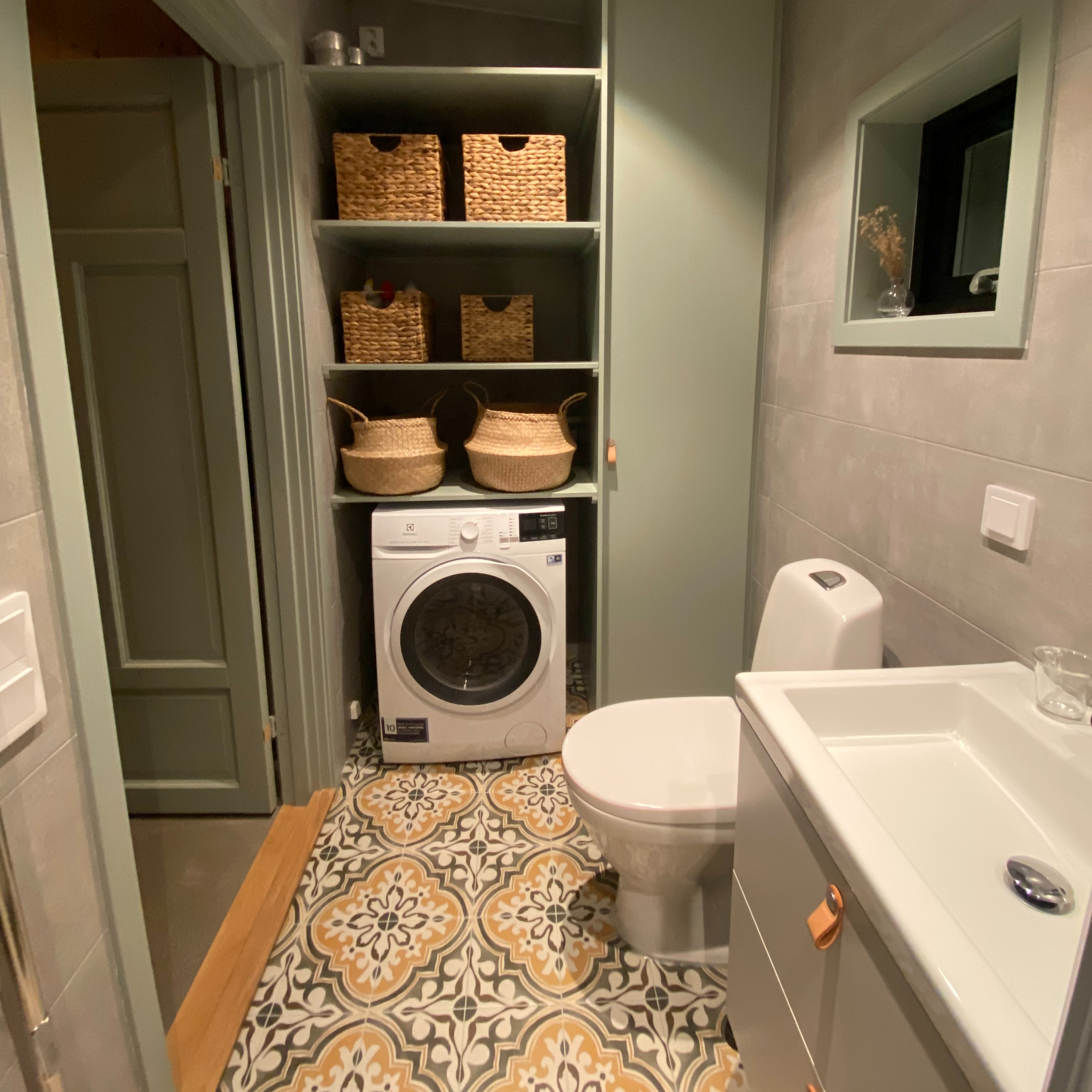 badrumsrenovering av Projektbygg i Österåker AB